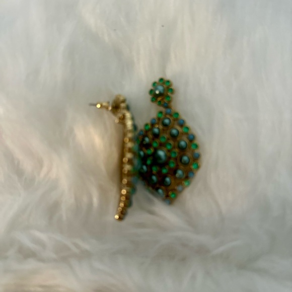 MONET VINTAGE GOLD GREEN STATEMENT EARRINGS - Picture 7 of 7